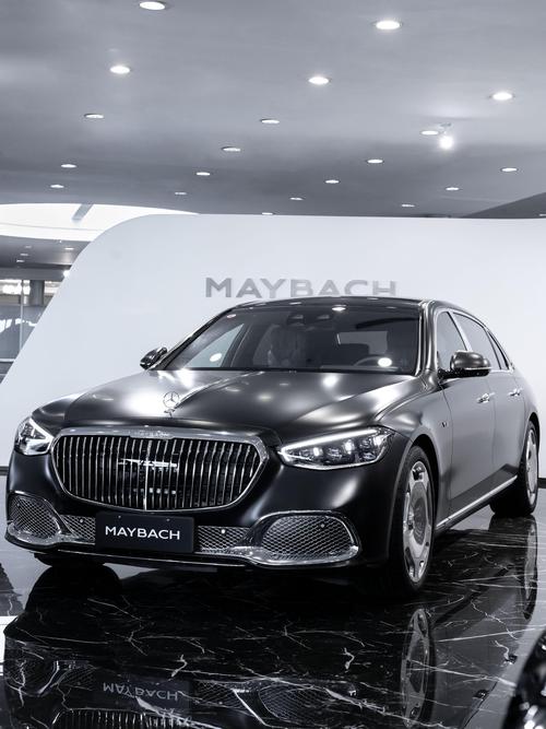 佛山98岚图汽车的售后服务让用户无忧出行，迈巴赫未来的豪华车趋势